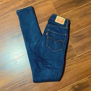 Levi’s 721 High Rise Jeans size 24